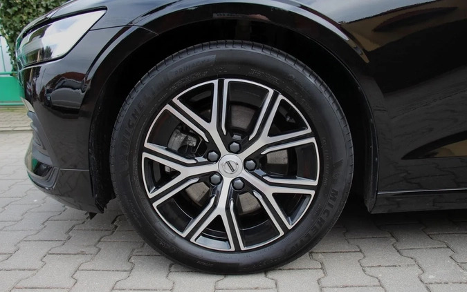 Volvo V60 cena 139900 przebieg: 29900, rok produkcji 2023 z Moryń małe 781